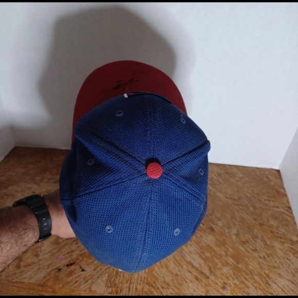 Texas Rangers New Era Fits 7 5/8 Baseball Cap Hat with Unknown Autograph. - Picture 7 of 9